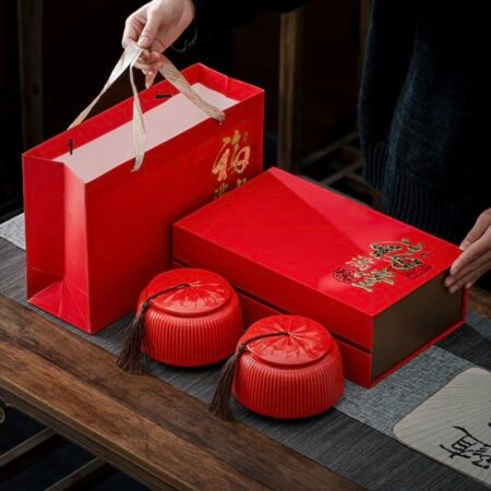 Red handmade gift box（2）